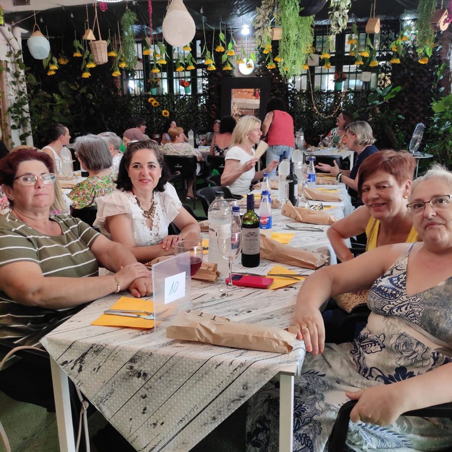 COMIDA ASOCIACIÓN DE MUJERES LA ALBAHACA